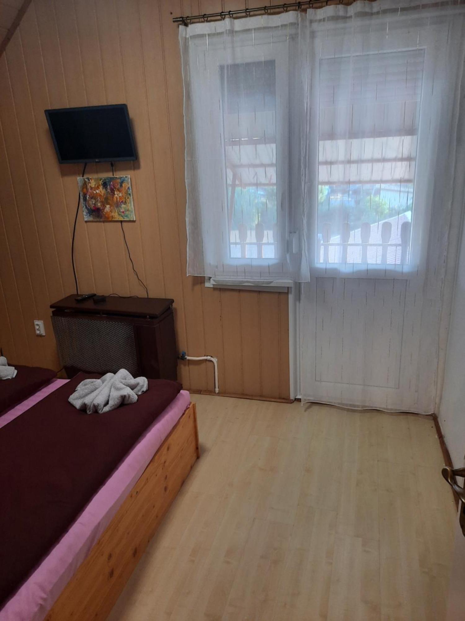 Galeria Vendeghaz Apartamento Hajdúszoboszló Exterior foto