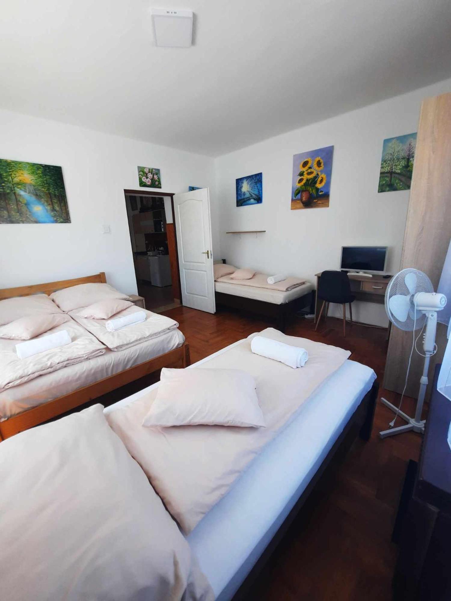 Galeria Vendeghaz Apartamento Hajdúszoboszló Exterior foto